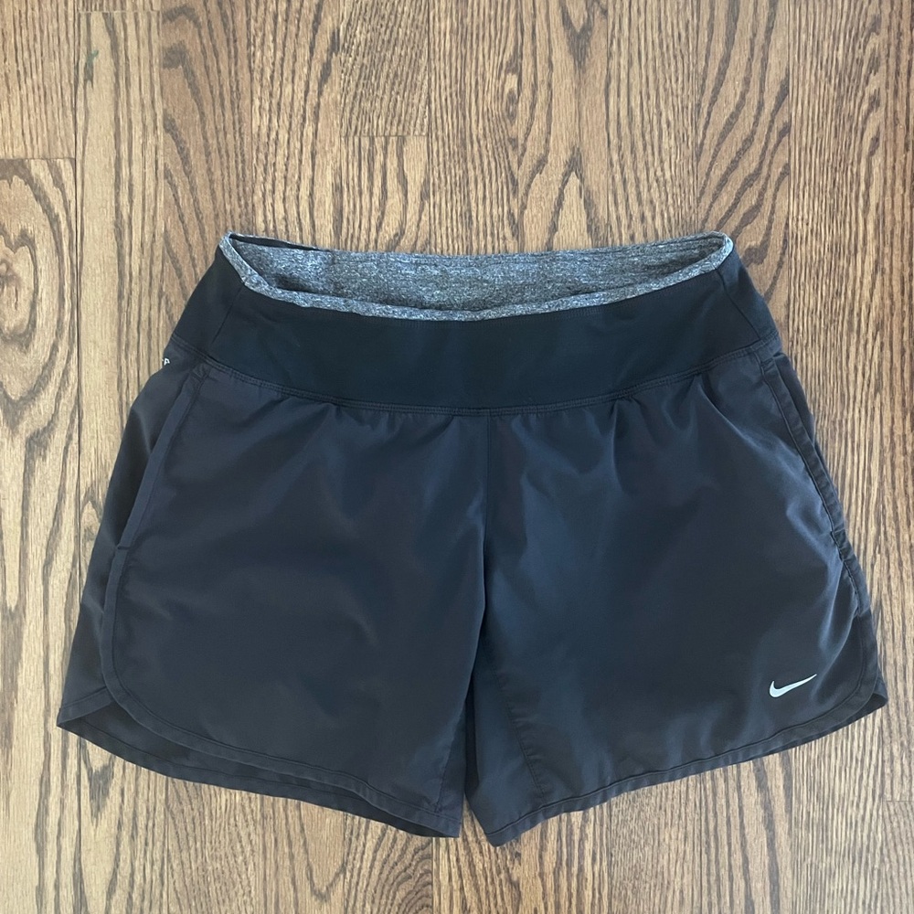 Nike women’s running shorts size S